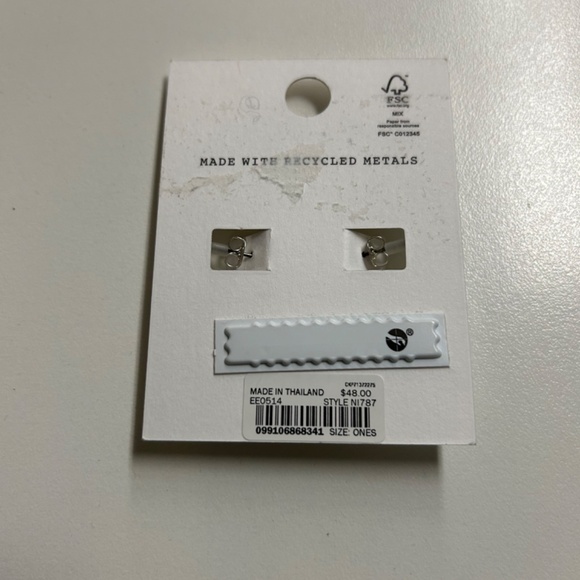 Madewell Delicate collection Demi-fine carabiner hoop - Picture 2 of 2